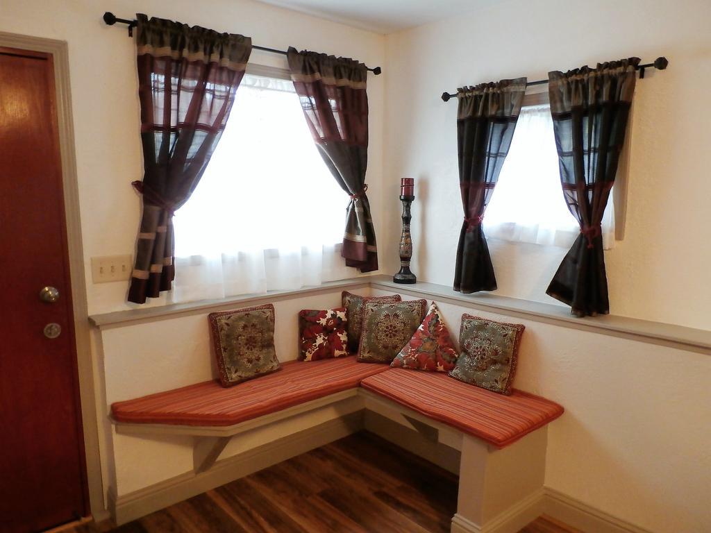 New Charming 2 Bedrooms Unit Close To Everything Окхерст Экстерьер фото