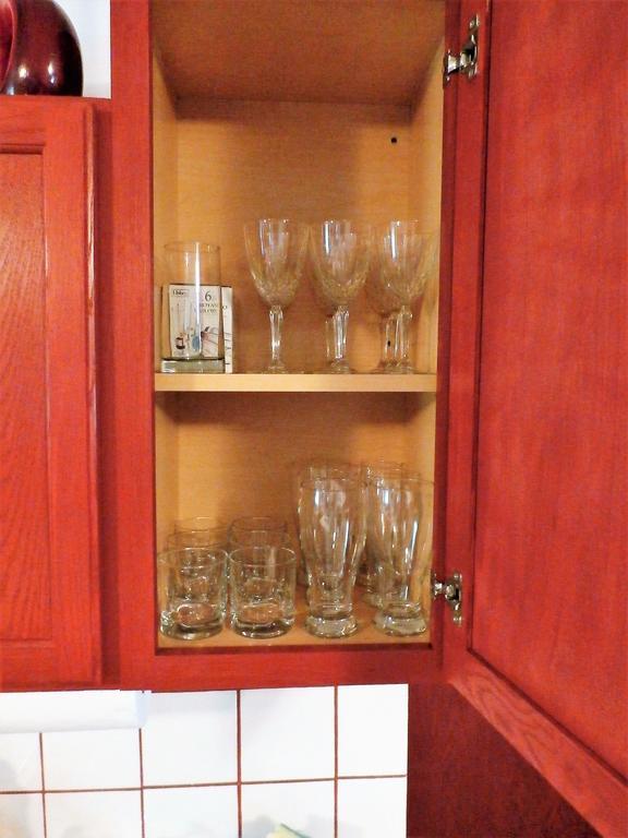 New Charming 2 Bedrooms Unit Close To Everything Окхерст Экстерьер фото