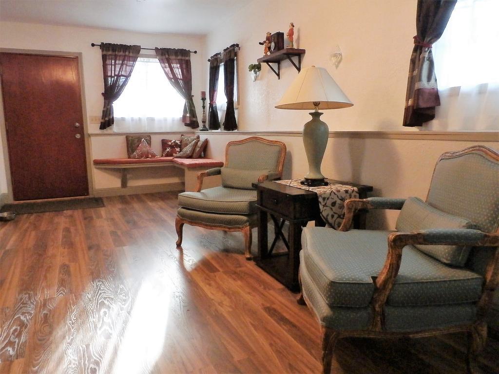 New Charming 2 Bedrooms Unit Close To Everything Окхерст Экстерьер фото